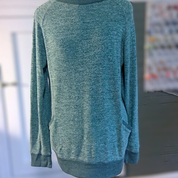 Women's Pocketed Sweater - Small - Picture 1 of 8